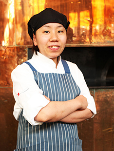 ���� ���q